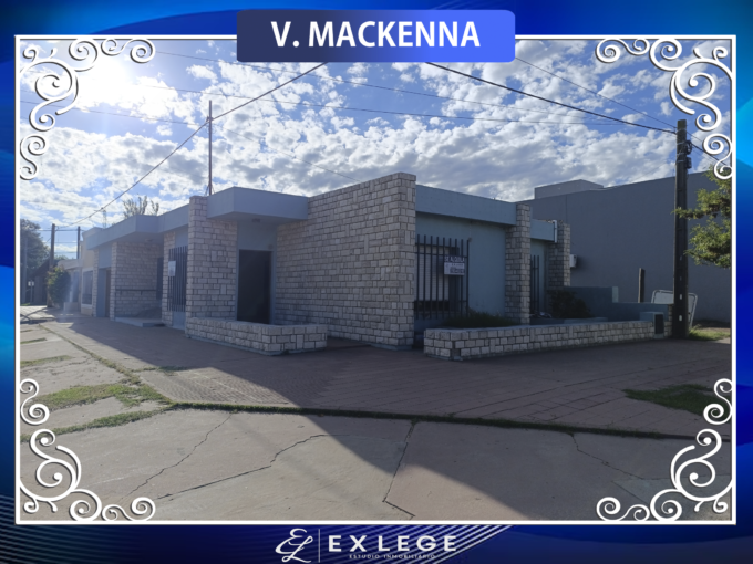 Amplia Casa Familiar con destino Oficinas / Local Comercial en (B° Centro) – V. Mackenna